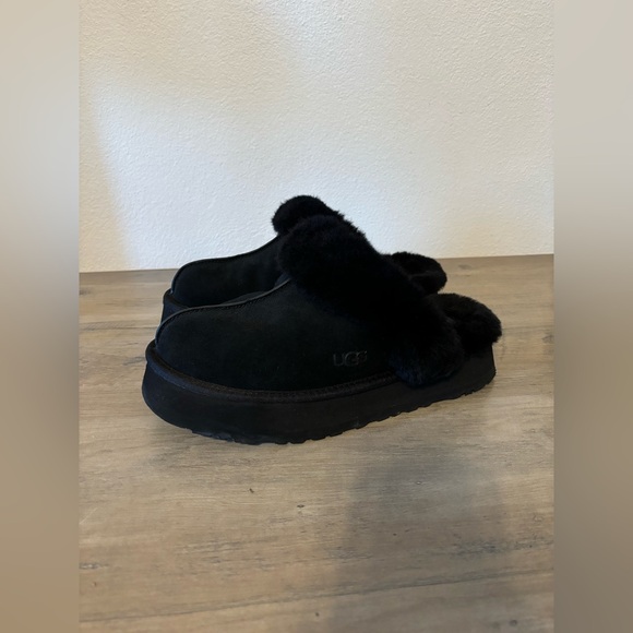 Ugg Disquette Slippers🖤 - Picture 2 of 6